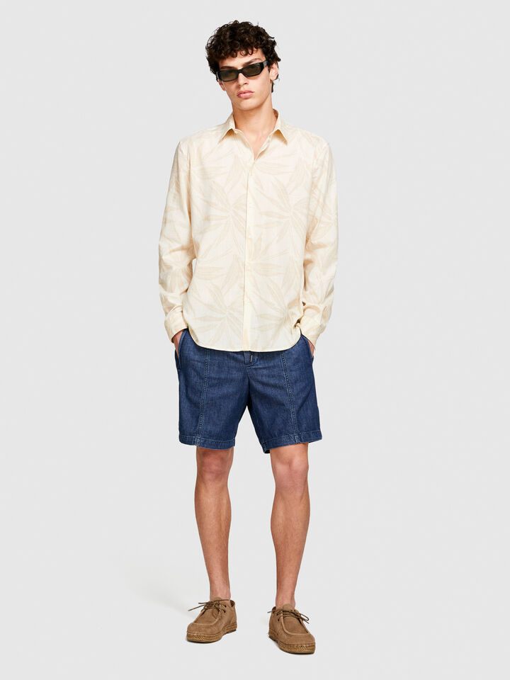 Bermudas in chambray - men's jean shorts - Blue | Sisley image number 1